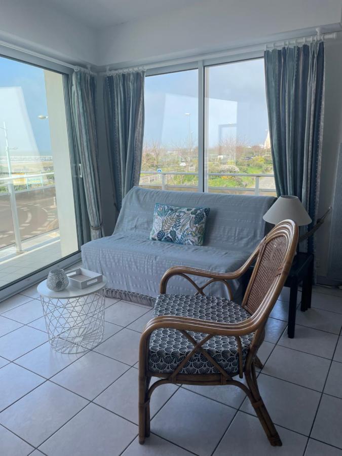 Appartement T2 Vue Mer Les Pieds Dans L'Eau Avec Parking Prive Saint-Jean-de-Monts Exterior photo